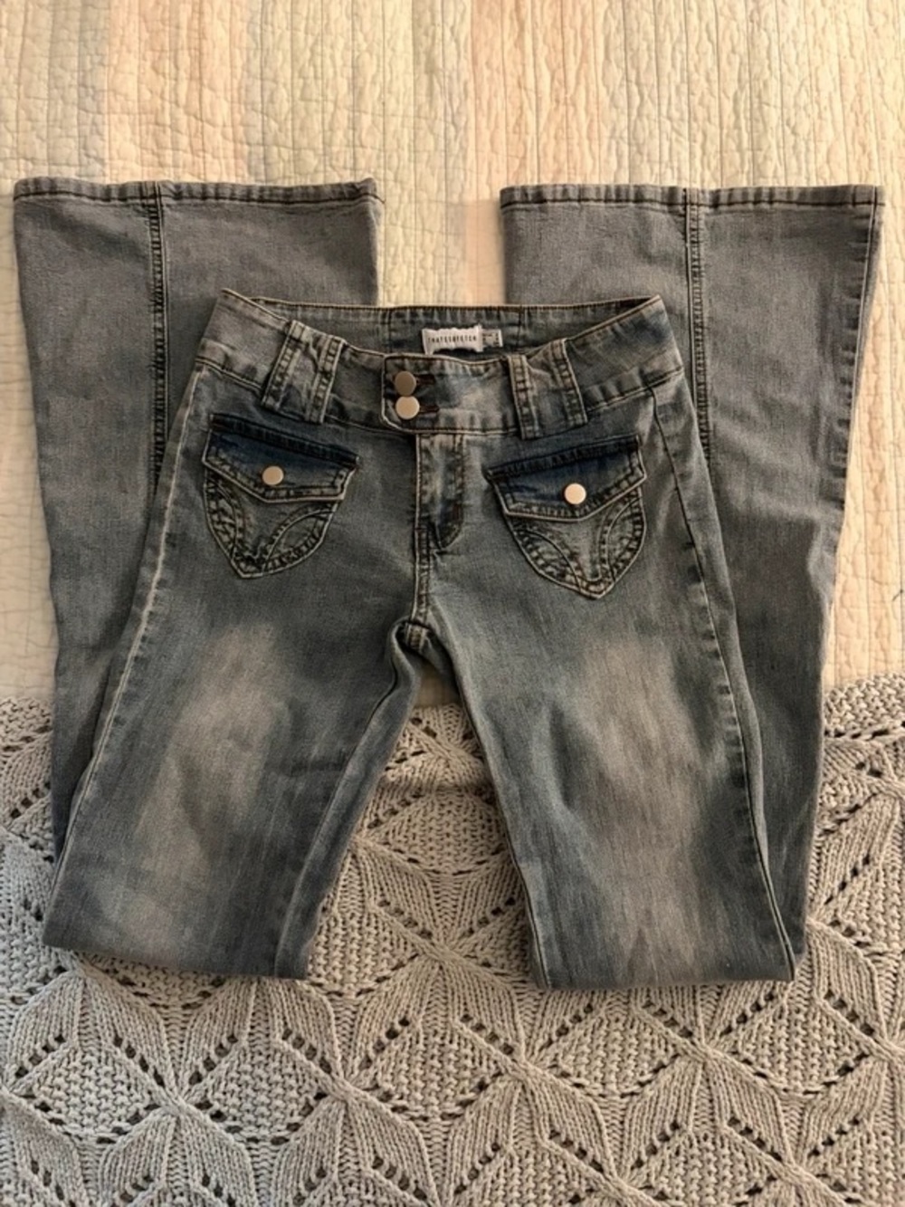 Y2K Vintage Low-Rise Flare Jeans – 2000s Washed Grey Denim